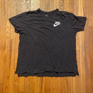 nike athletic cut men’s dark gray black logo tee size 3xl